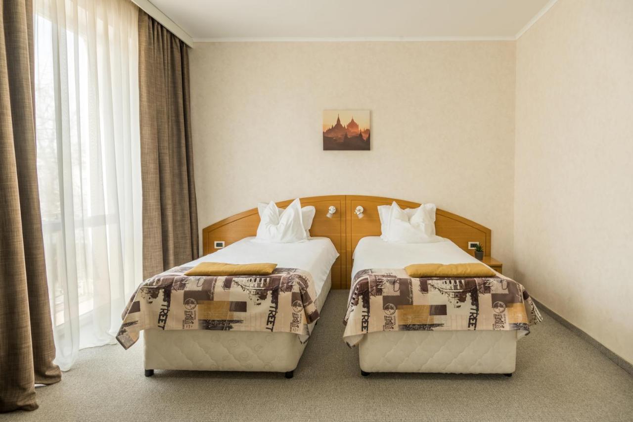 Dunav Plaza Hotel Ruse Exterior foto