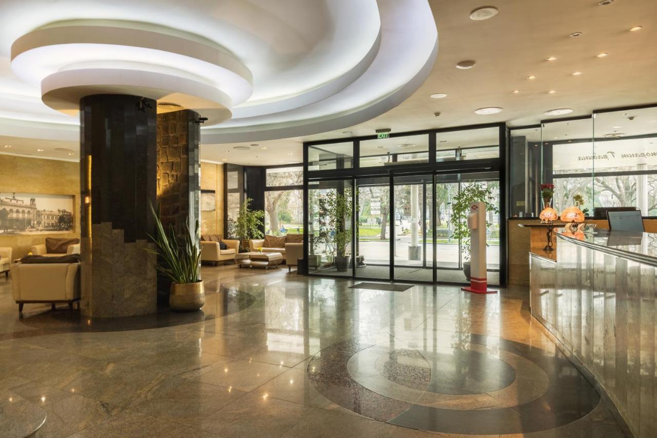 Dunav Plaza Hotel Ruse Exterior foto
